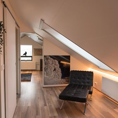 Scenic Penthouse - Ocean View & Skylight Windows Lejlighed Siglufjordur Eksteriør billede