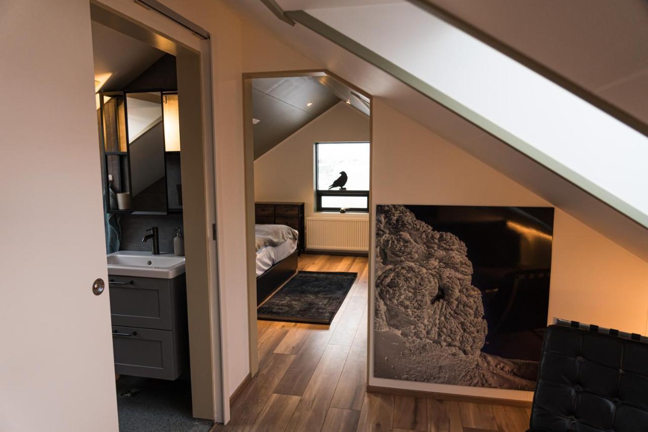 Scenic Penthouse - Ocean View & Skylight Windows Lejlighed Siglufjordur Eksteriør billede